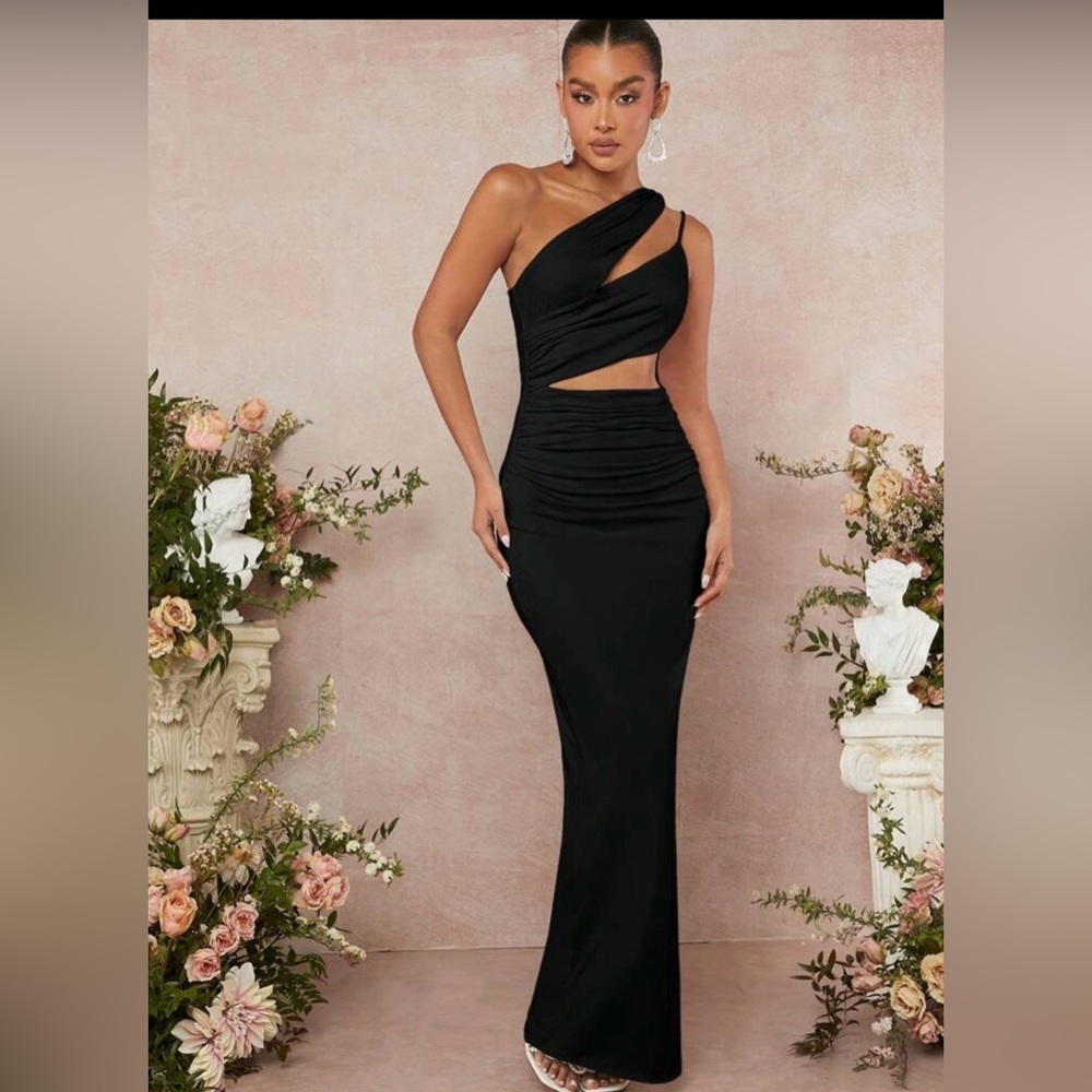 One shoulder cut out dress
